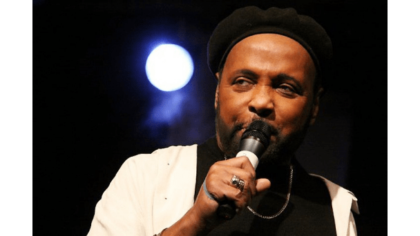 080212-shows-sunday-best-andrae-crouch[1]